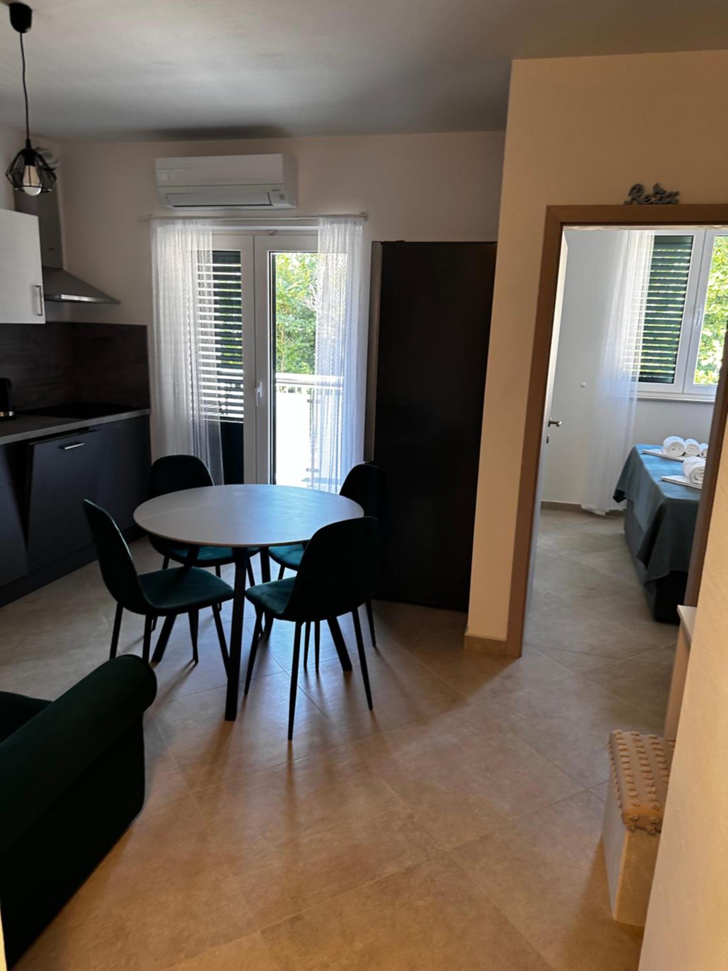 Divine Apartments 巴斯卡 外观 照片